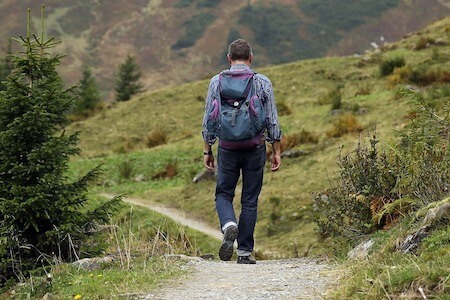 Wandern und Zelten mit einem USB Feuerzeug